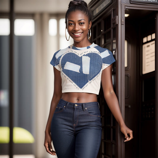 Women's Microfiber Raglan Cropped T-shirt with Breathable Fabric and Stylish Design